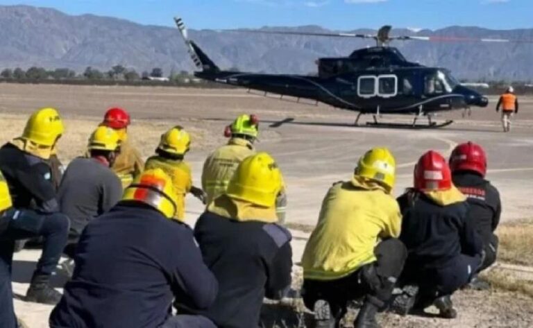 Tragedia en San Juan: siete personas murieron al caer un helicóptero