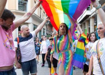 La comunidad LGBT+ logró voltearle un decreto a Milei