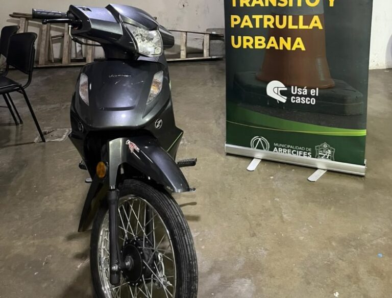 Secuestran una moto que estaba en la calle por vincularla a maniobras peligrosas