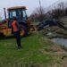Se trabaja en la limpieza de canales de agua en Arrecifes