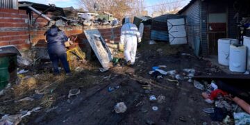 Desmantelan depósito ilegal de chatarra en Salto y recuperan el terreno