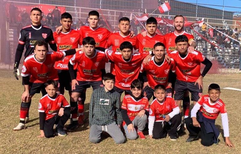 Fútbol local: Villa ganó los playoffs y juega otra final con Obras