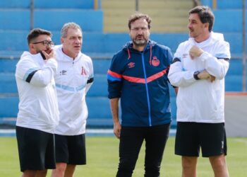 Pompei y Martín Andrizzi arrancaron con todo su experiencia en El Salvador