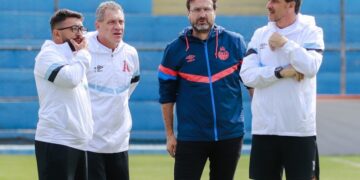 Pompei y Martín Andrizzi arrancaron con todo su experiencia en El Salvador