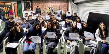 Entregaron diplomas a los asistentes a la jornada de mecánica de la ACTC