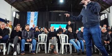 Gabilondo, protagonista en plenario del kicillofismo en Ramallo