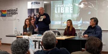 Parrilli: “No puede haber elecciones en la Argentina con Cristina detenida”