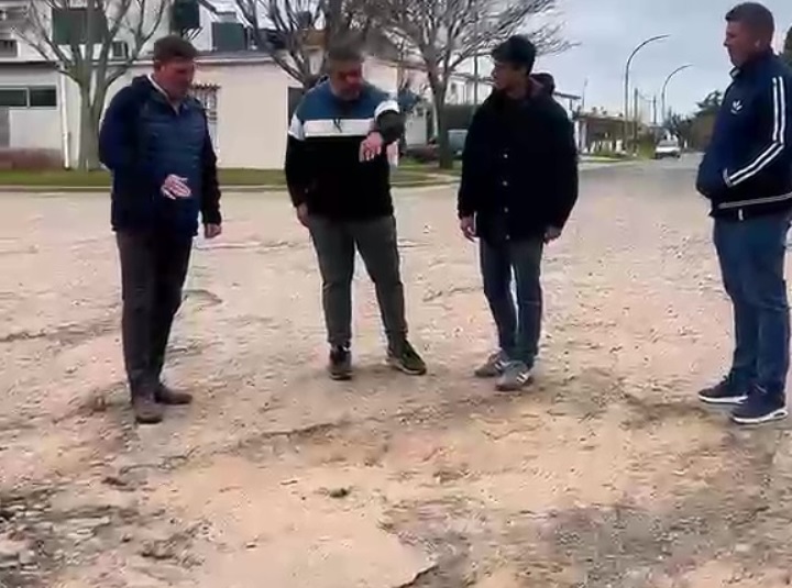Comienza el reasfaltado de cinco cuadras en Fonavi