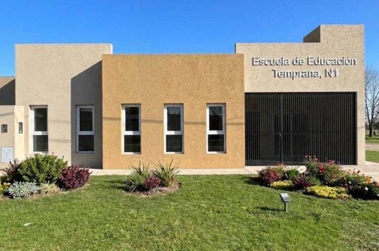 Se pone en marcha la construcción del edificio de la Escuela de Educación Temprana