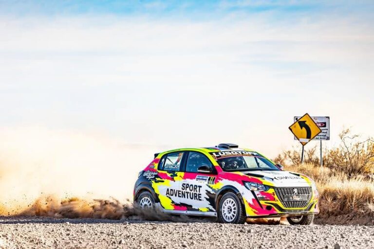 Podio de Sabrina Scicolone en el Rally Argentino en Córdoba