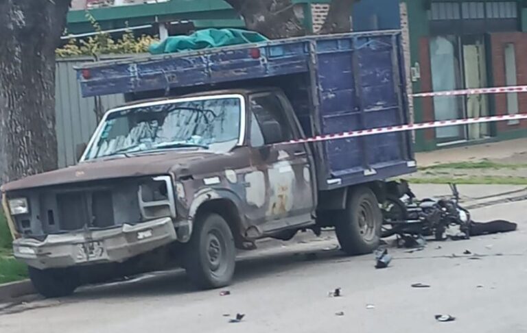Tragedia en Sarmiento: fallece un joven en un accidente en moto