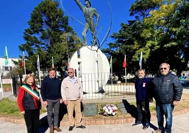 Actito por el Día del Inmigrante en Arrecifes