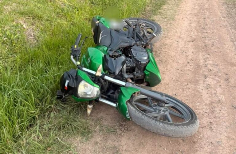 Robó una moto, la policía lo persiguió y la dejó tirada