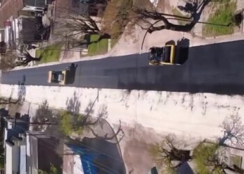 Avanza la repavimentación en calles Tucumán y Risso
