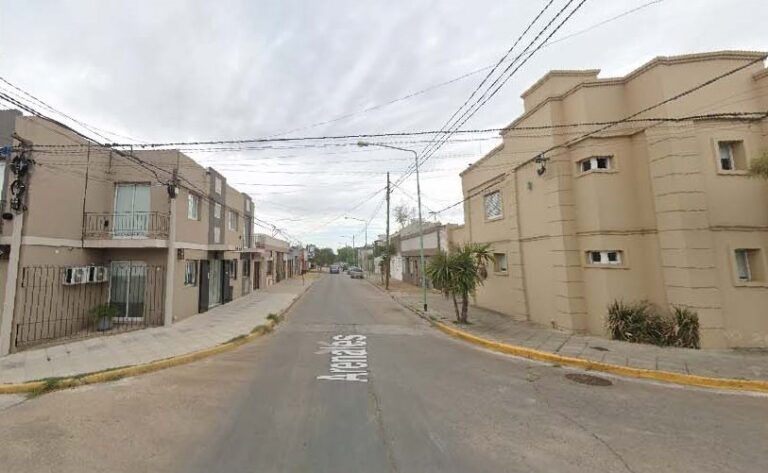 Le entraron a la casa, lo ataron, lo golpearon y le robaron