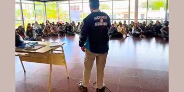 La campaña de Concientización Vial y Uso del Casco llegó a las escuelas secundarias