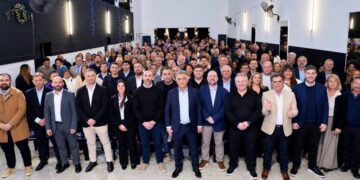 Arrecifeños en el 1º Encuentro Provincial de Concejales de La Libertad Avanza