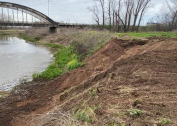 Hidráulica autorizó a Bouvier a retomar la limpieza del río Arrecifes