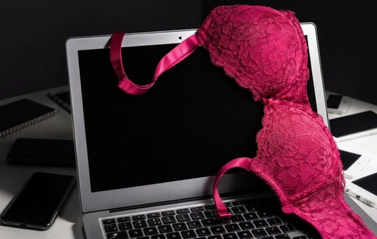 Las viudas negras se tecnologizaron: ahora acechan virtualmente